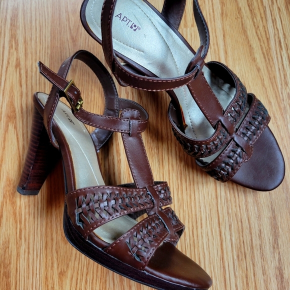 Size 8 Apt 9 Brown Leather Open Toe 4 inch Heels - Picture 1 of 8